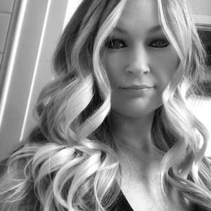 Meet your Posher, Leanne